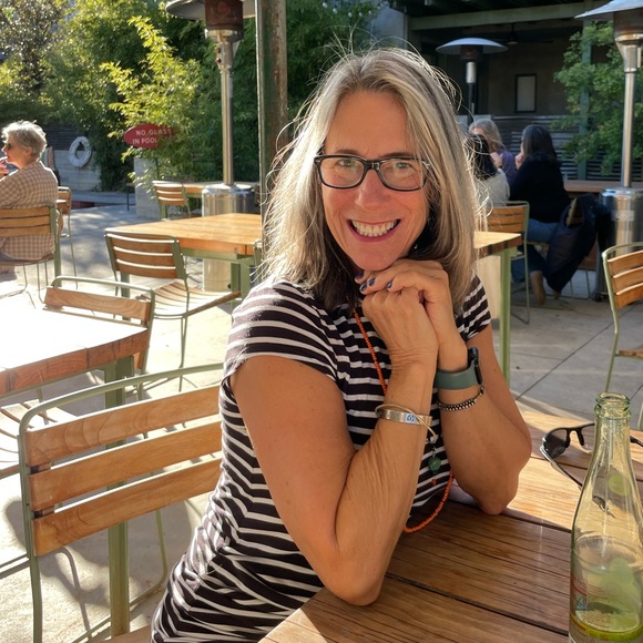 Meet your Posher, Rayme - Picture 2 of 2